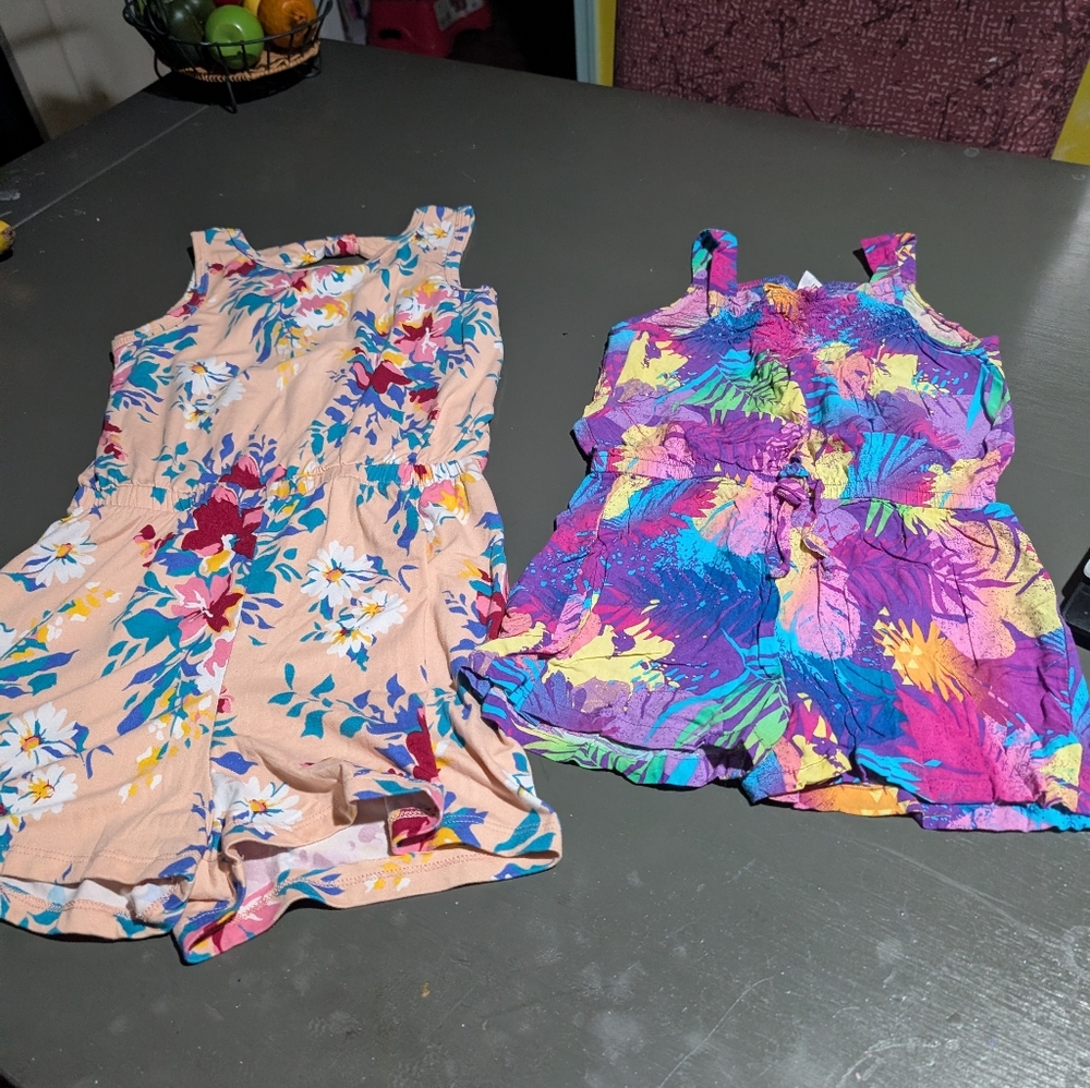 (2ct) Floral Print Rompers in Multicolor Size 8